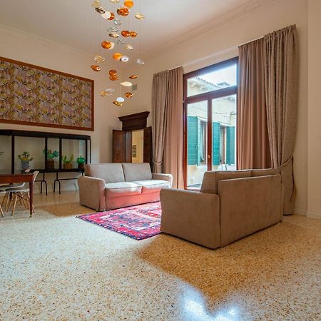 ונציה Ca' Longo Palace Damasco מראה חיצוני תמונה