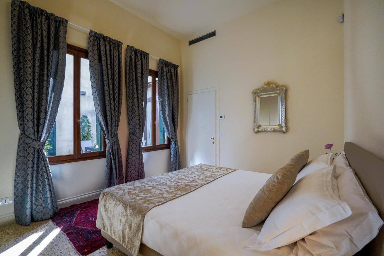 ונציה Ca' Longo Palace Damasco מראה חיצוני תמונה